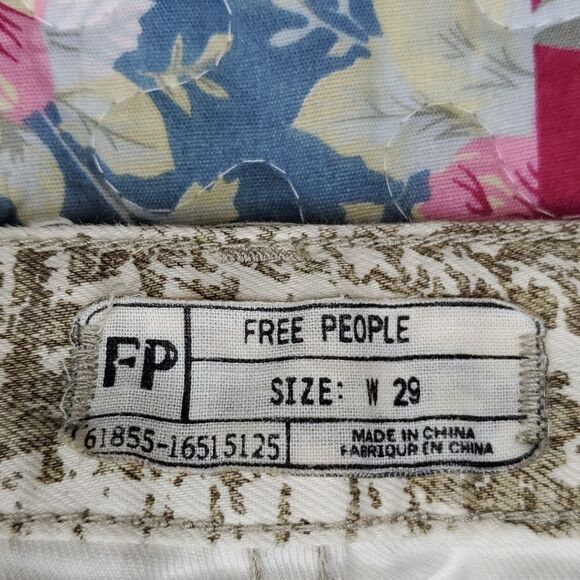 Free People Off-White & Gold Splatter Print Zip Ankle Crop Jeans Pants, Sz 29 - Picture 5 of 8